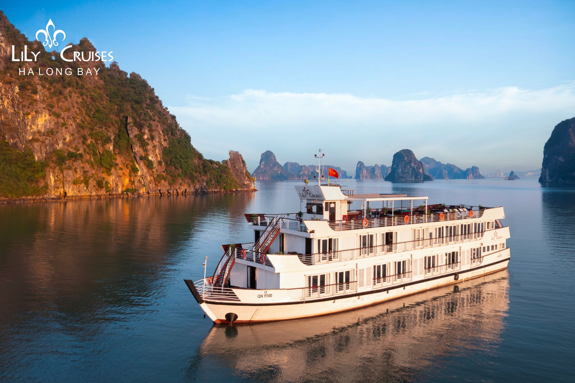 Tour 3 days on Deluxe cruise and Cat Ba island in 4 star hotel or Bungalow.